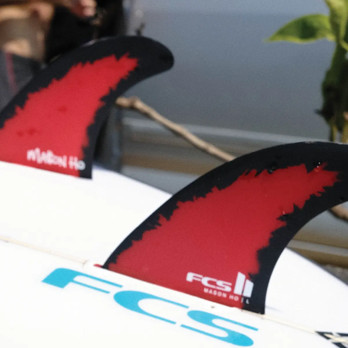 FCS Surfboard Fins FCS II Mason Ho Code Red Tri Fin Set - Image 4