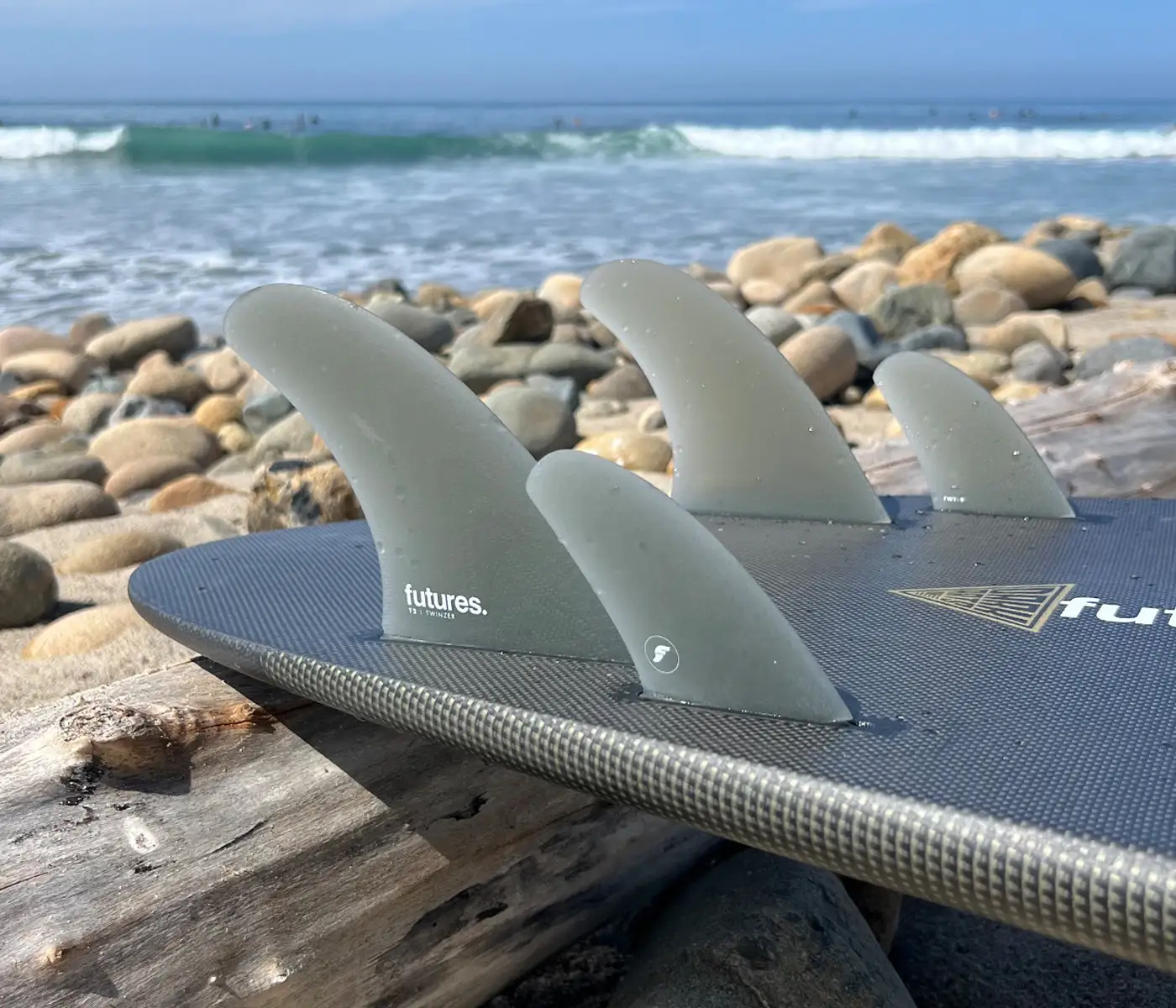 Futures Surfboard Fins TW1 Fiberglass Canard Pair 9 Degree - Image 2