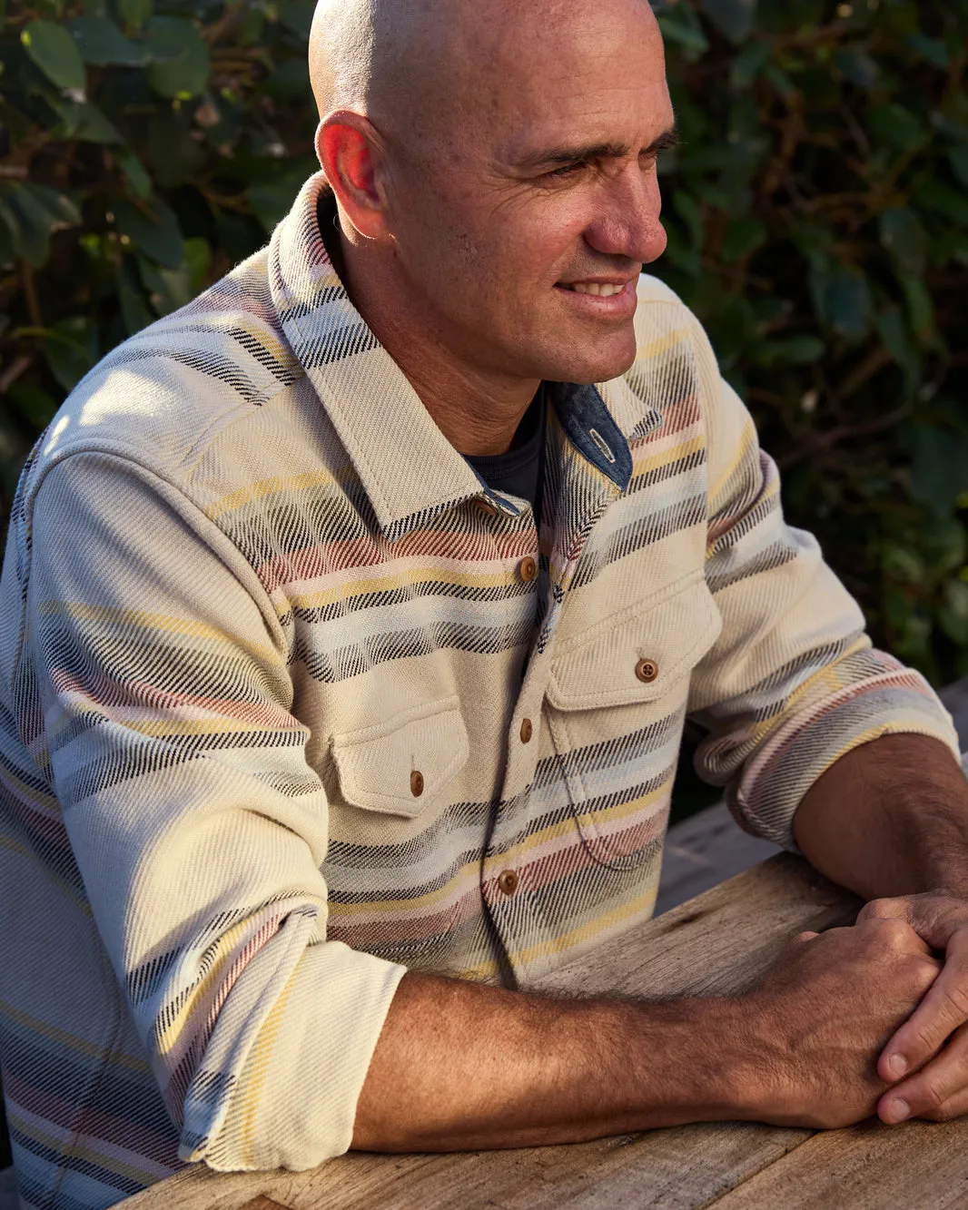 Outerknown Mens Shirt Blanket - Image 10