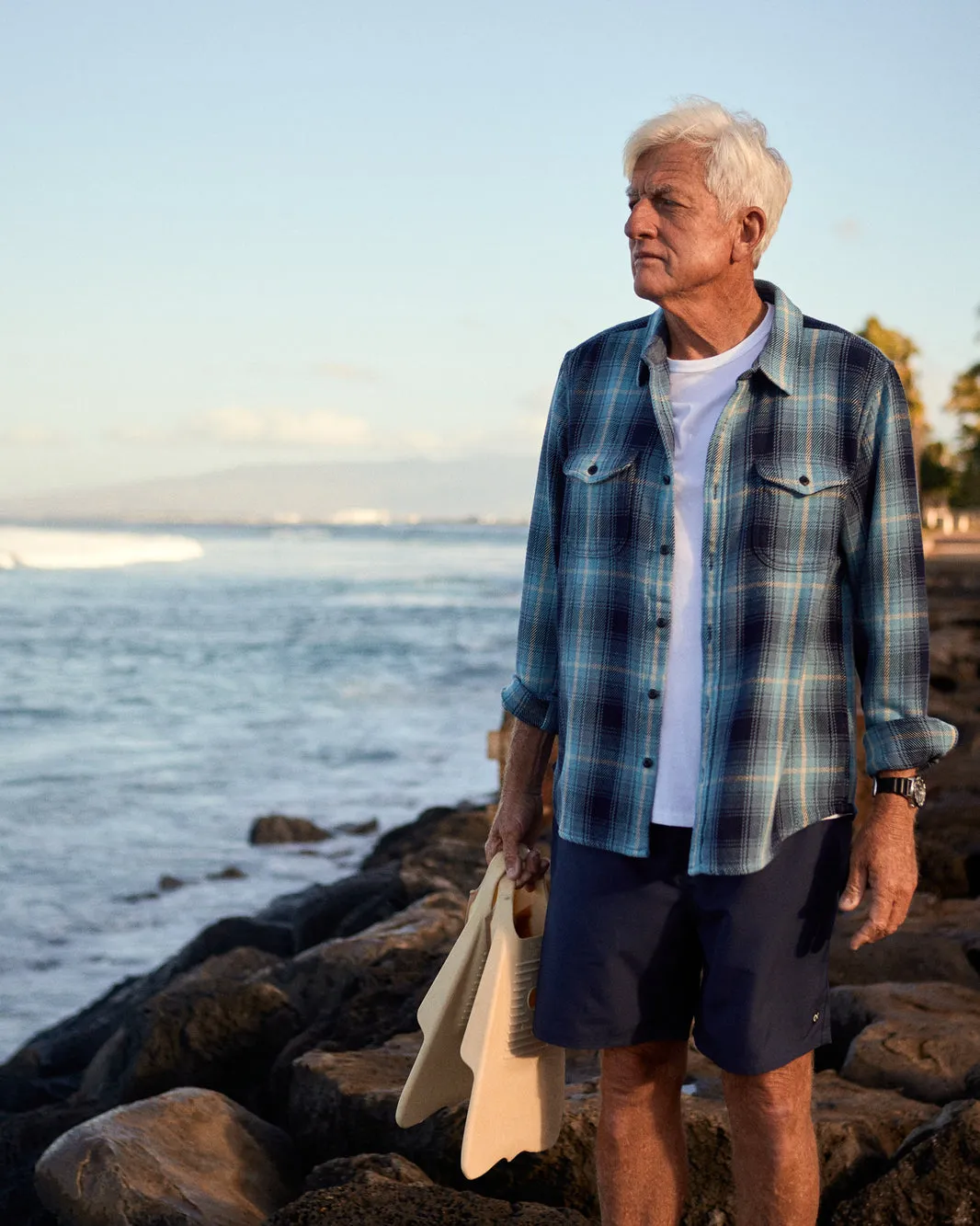 Outerknown Mens Shirt Blanket - Image 16