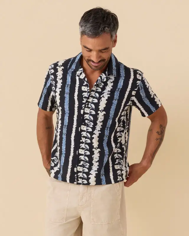 Outerknown Mens Woven The BBQ - Image 2