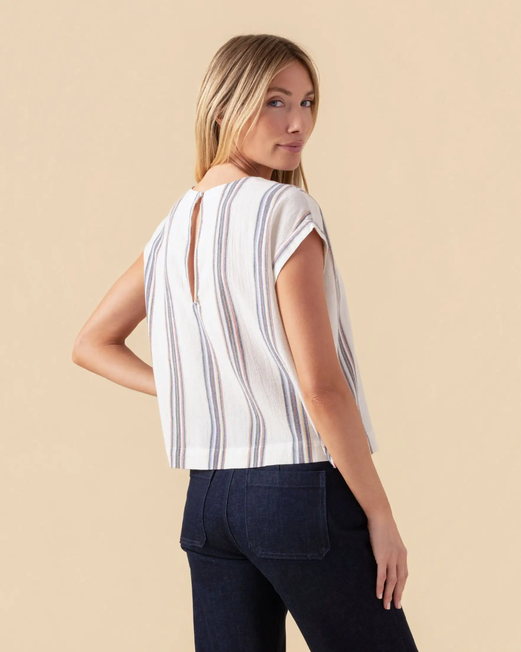 Outerknown Womens Shirt Windswept Gauze Tee - Image 3