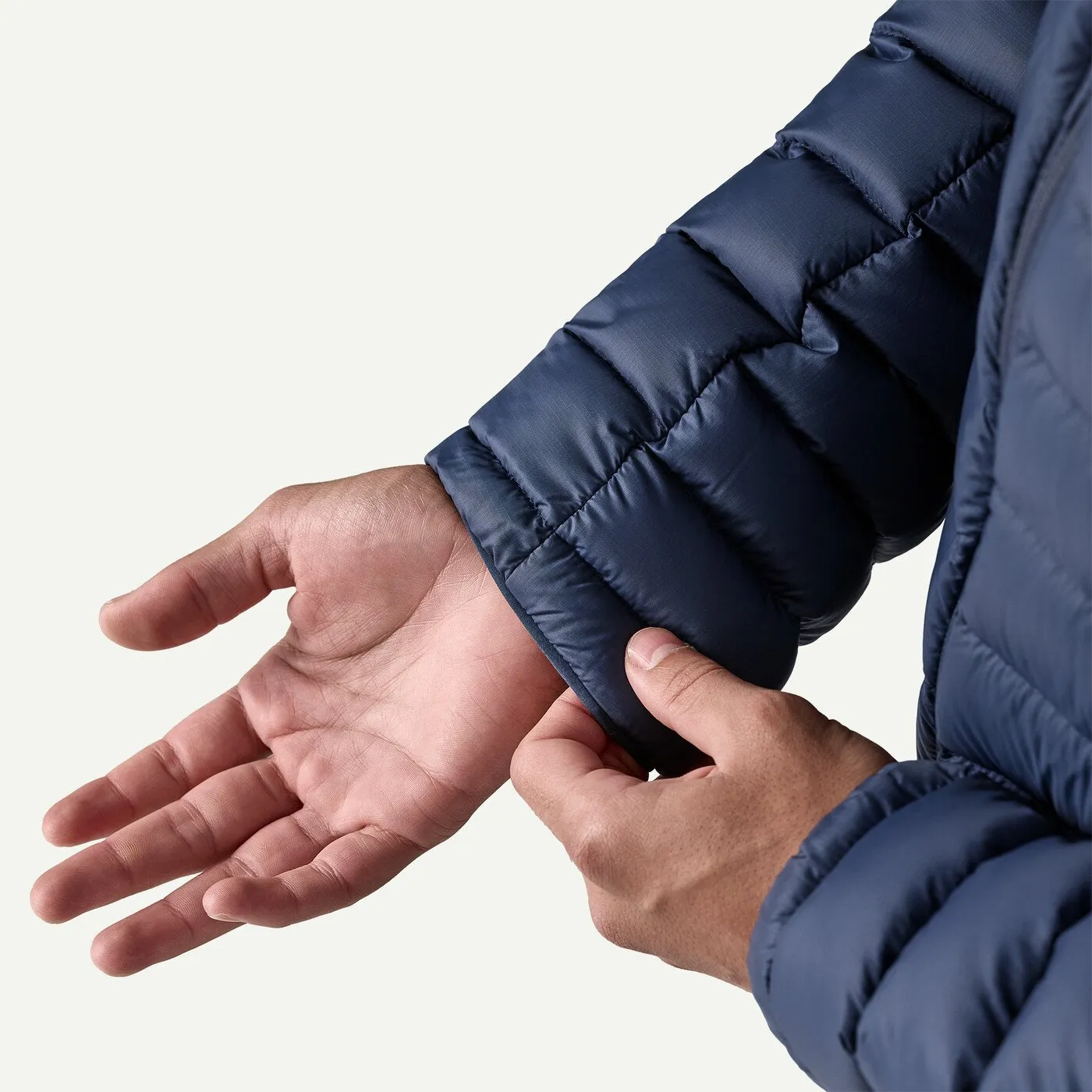 Patagonia Mens Jacket Down Sweater - Image 7