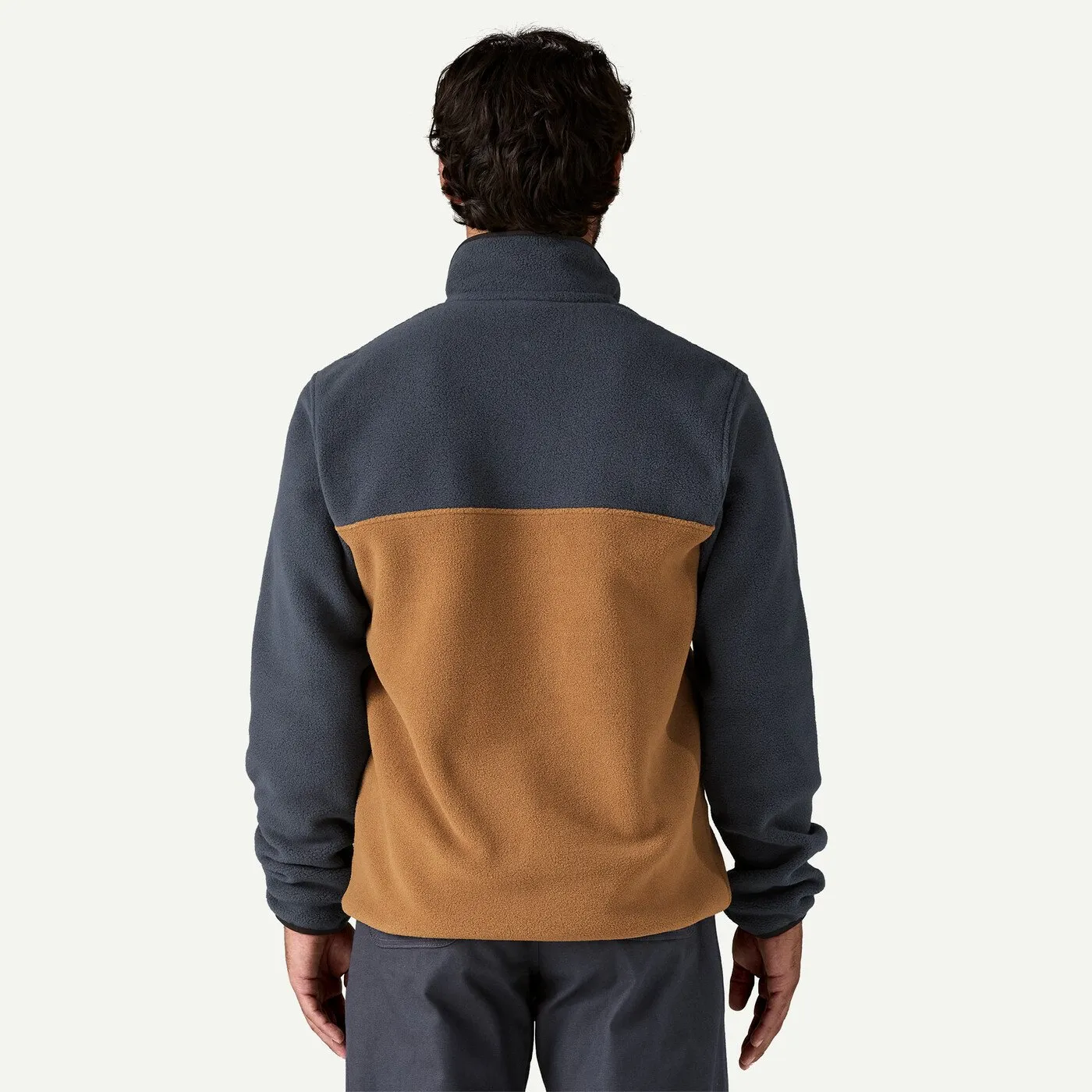 Patagonia Mens Sweatshirt Lightweight Synchilla Snap-T Fleece Pullover - Image 3