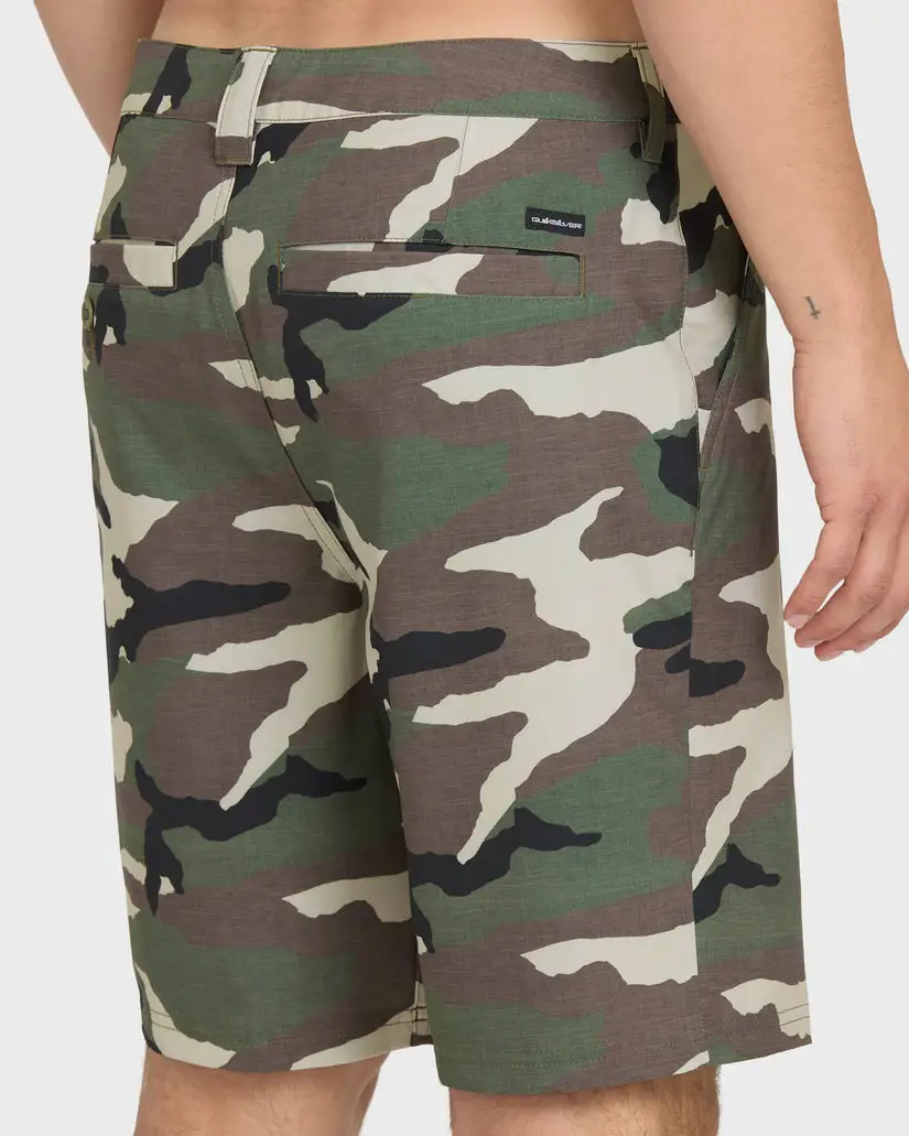 Quiksilver Mens Shorts Union Print Amphibian 20" Hybrid - Image 20