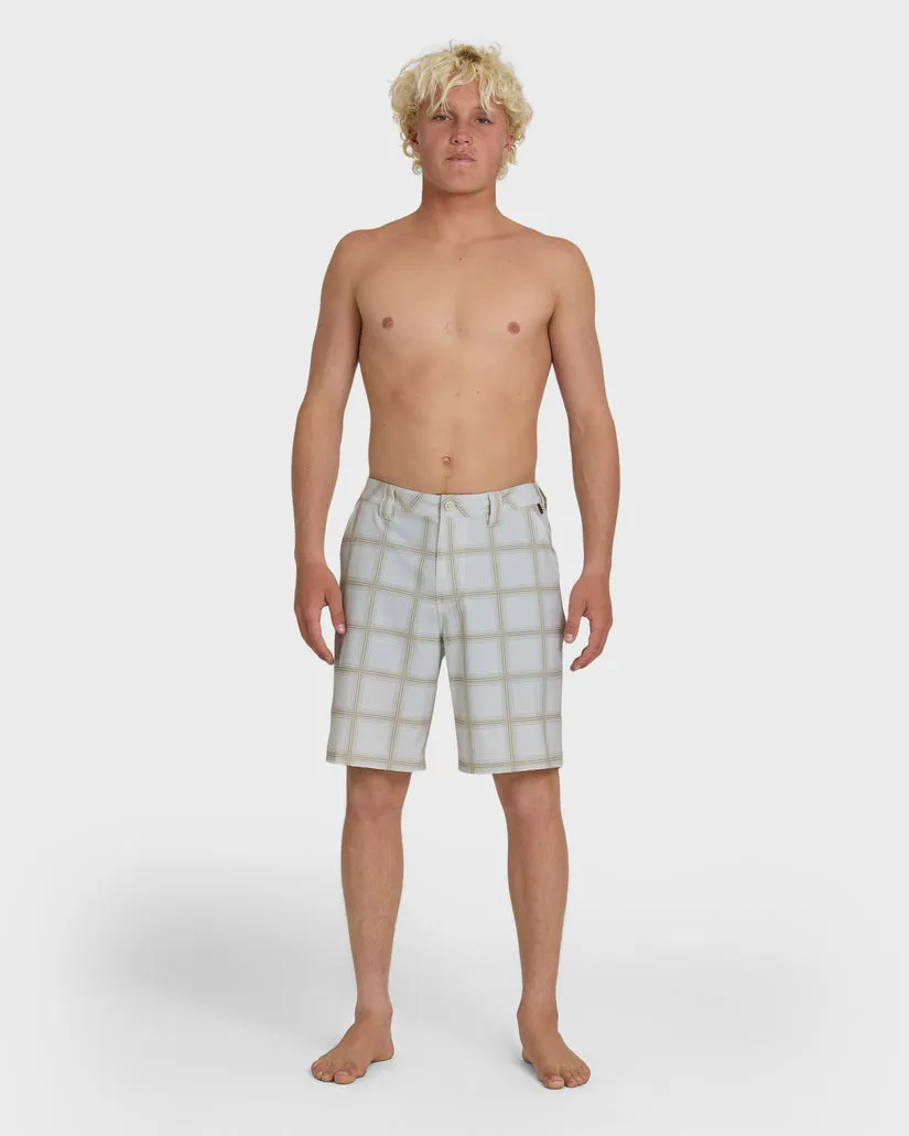 Quiksilver Mens Shorts Union Print Amphibian 20" Hybrid - Image 3