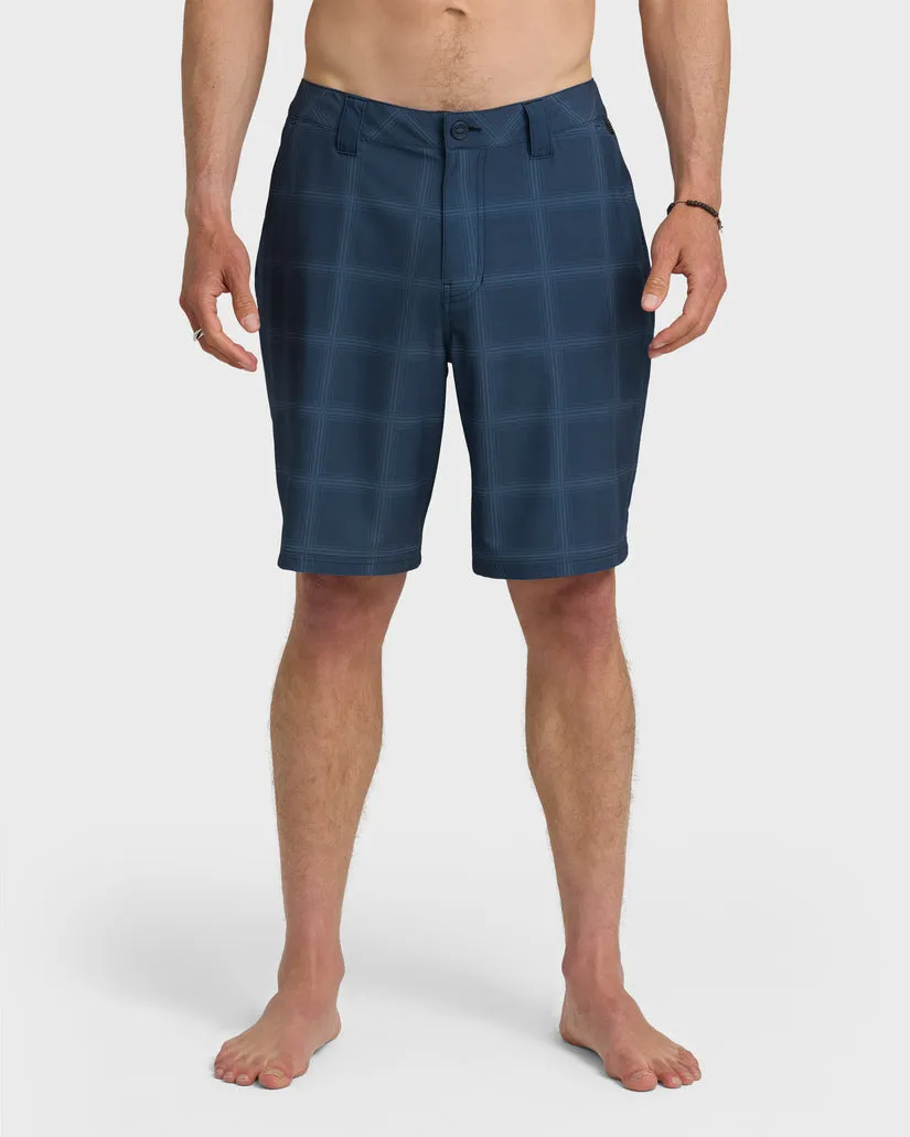 Quiksilver Mens Shorts Union Print Amphibian 20" Hybrid - Image 8