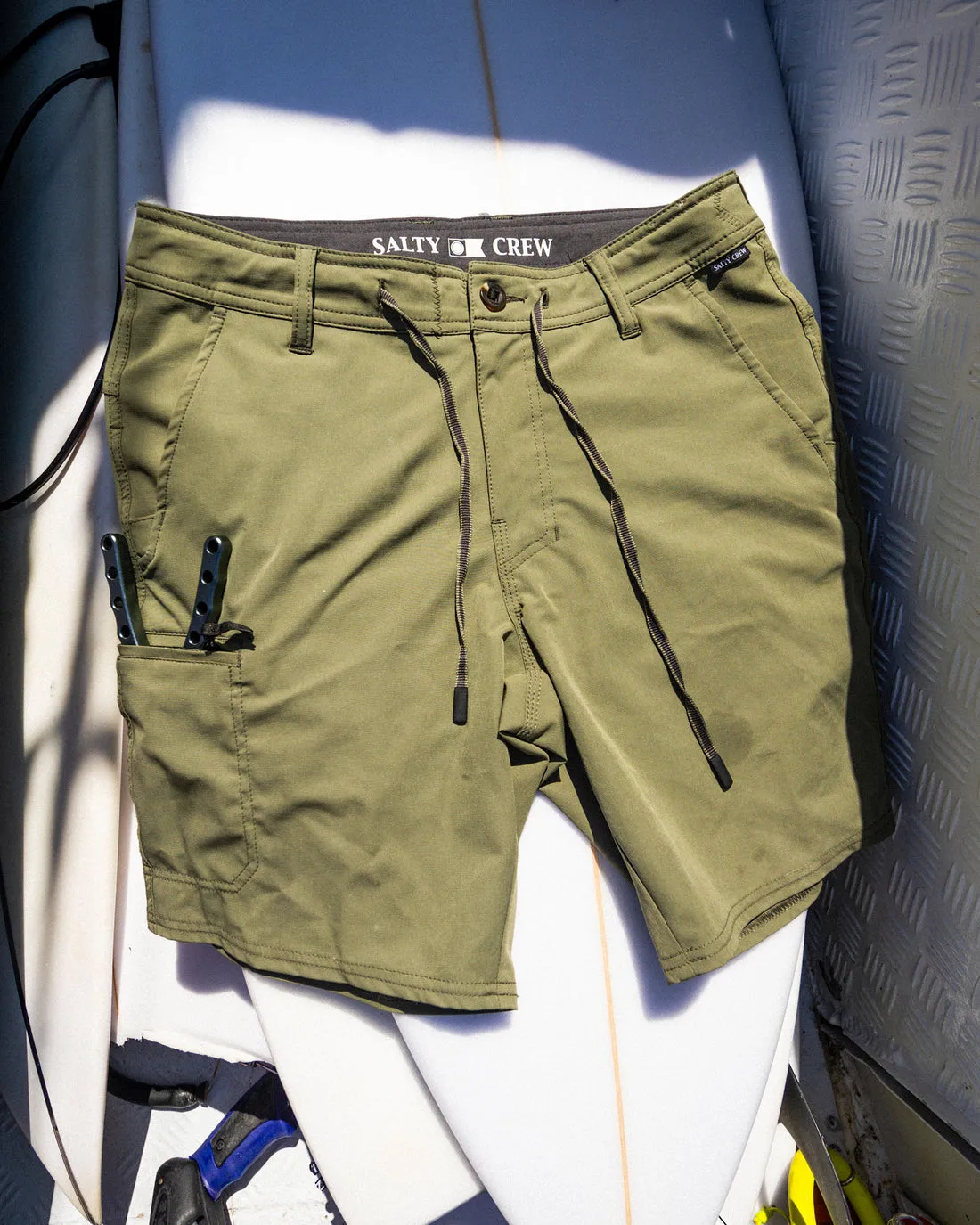 Salty Crew Mens Shorts Transom Tech - Image 3