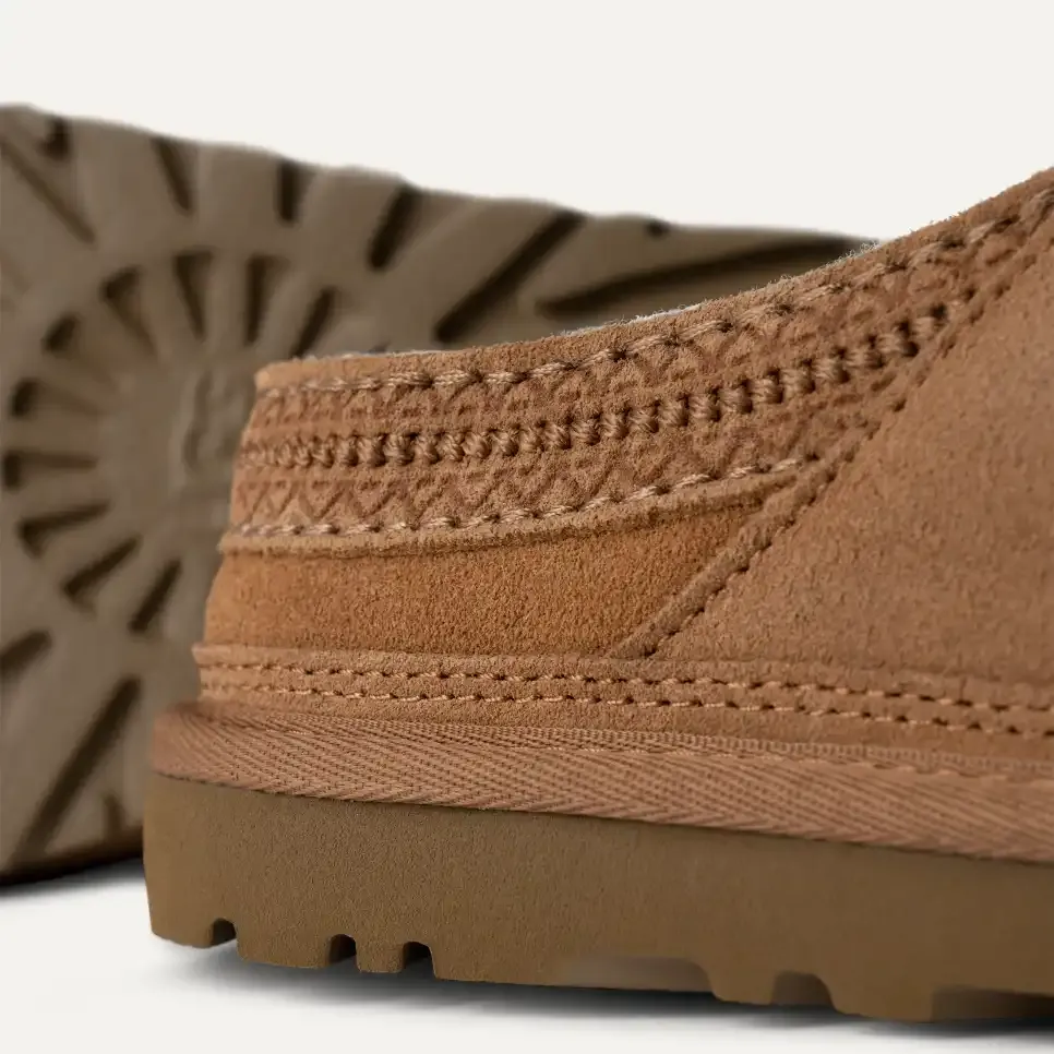 UGG™ Mens Slipper Neuman - Image 10