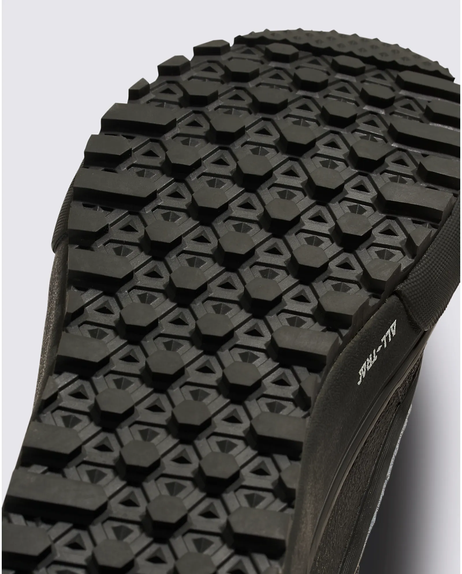Vans Snow Boots MTE Standard Mid Waterproof - Image 17