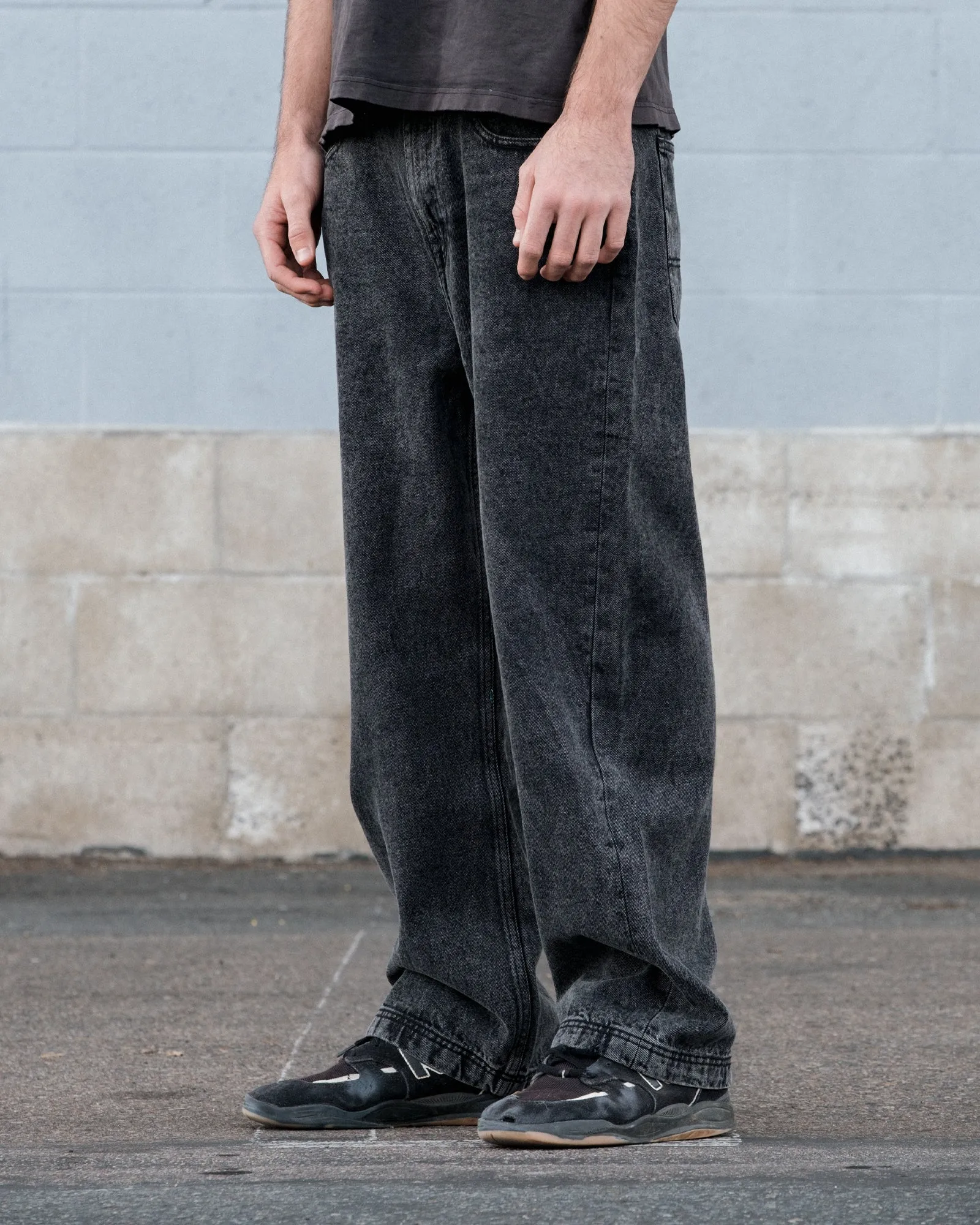 Vissla Mens Pants Big Timer Baggy 5 Pocket Jean - Image 10