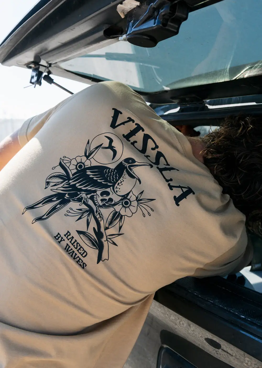 Vissla Mens Shirt Island Bird Organic Pocket Tee - Image 3