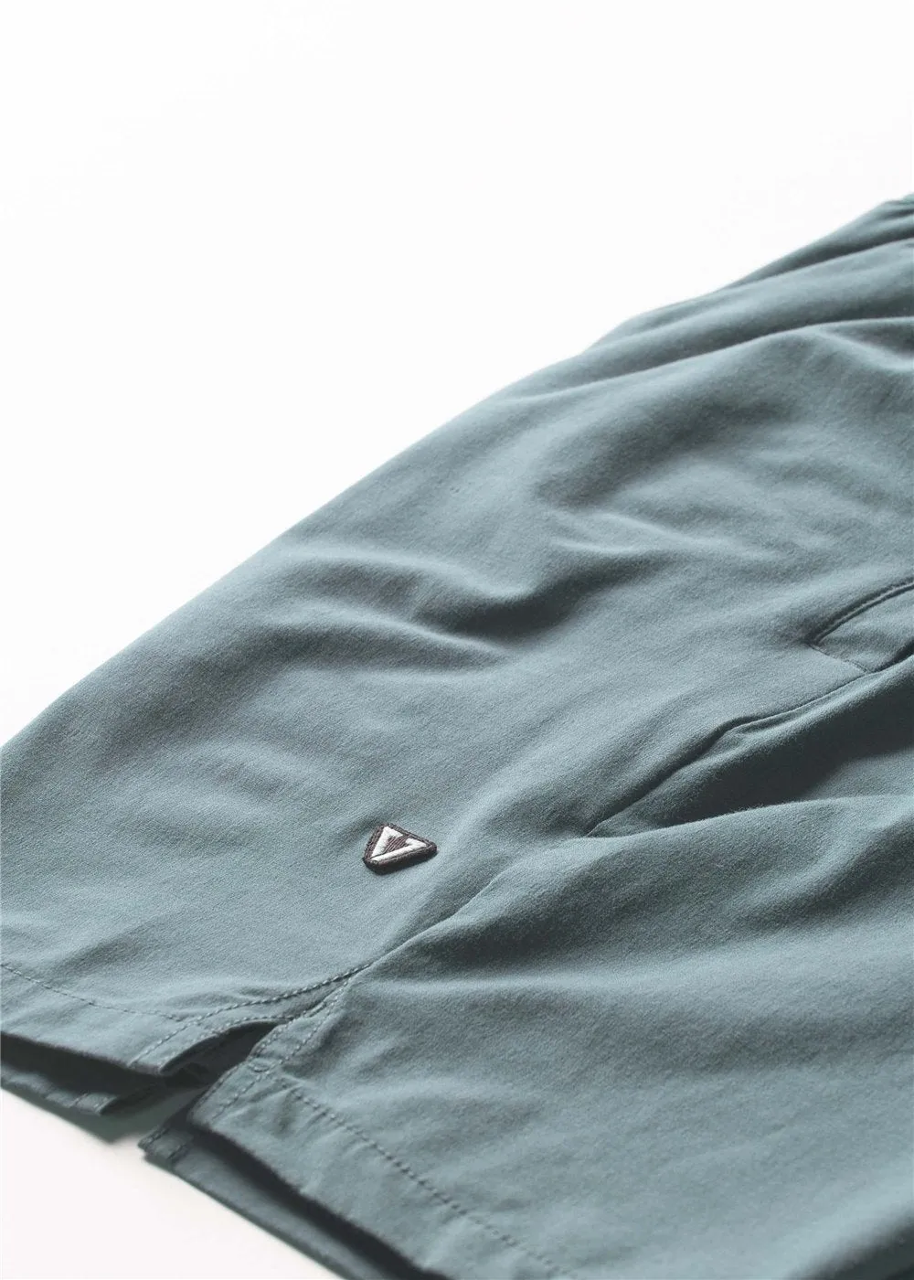 Vissla Mens Shorts Alto 18" Hybrid Elastic - Image 11