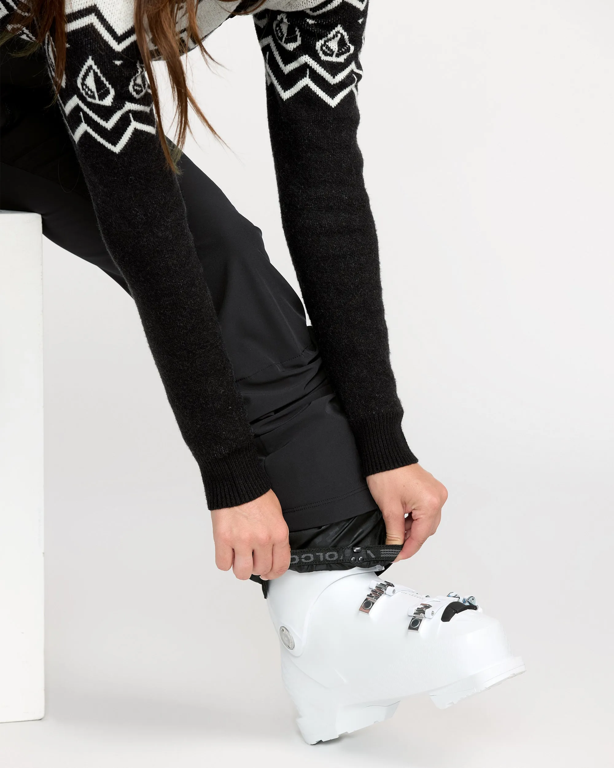 Volcom Womens Snow Pants Battle Stretch Bib Overall - Image 10