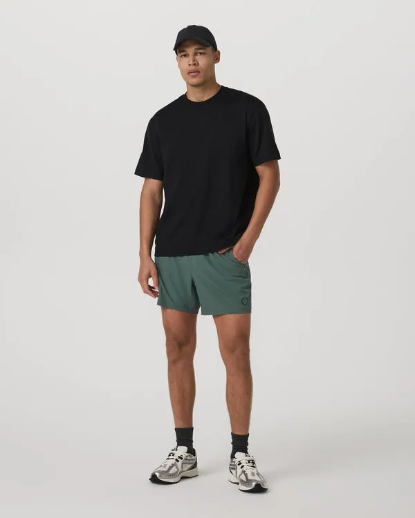 Vuori Mens Shorts Kore 5" - Image 19