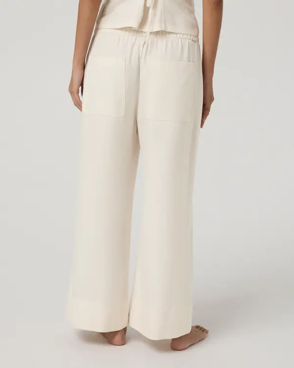 Vuori Womens Pants Trestles Twill Crop Wideleg Pant - Image 9