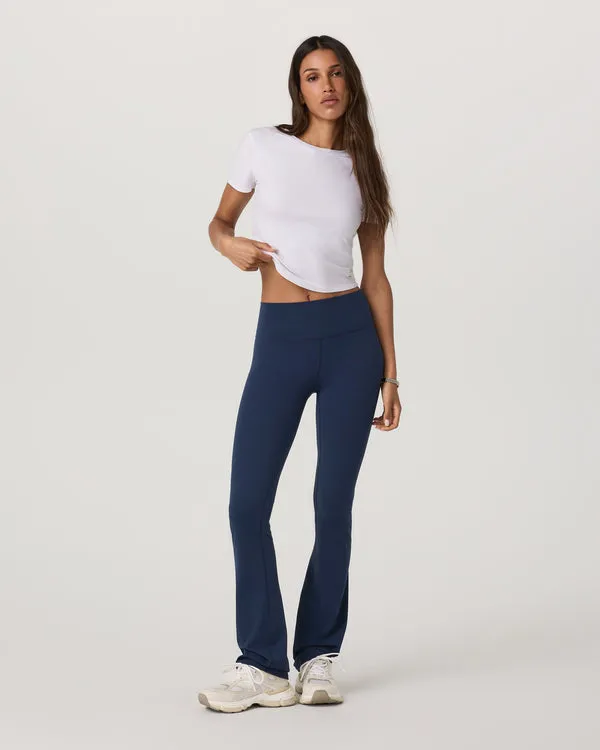 Vuori Womens Shirt Pose Fitted Tee - Image 15