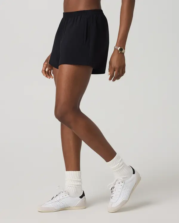 Vuori Womens Short Villa Everyday - Image 3