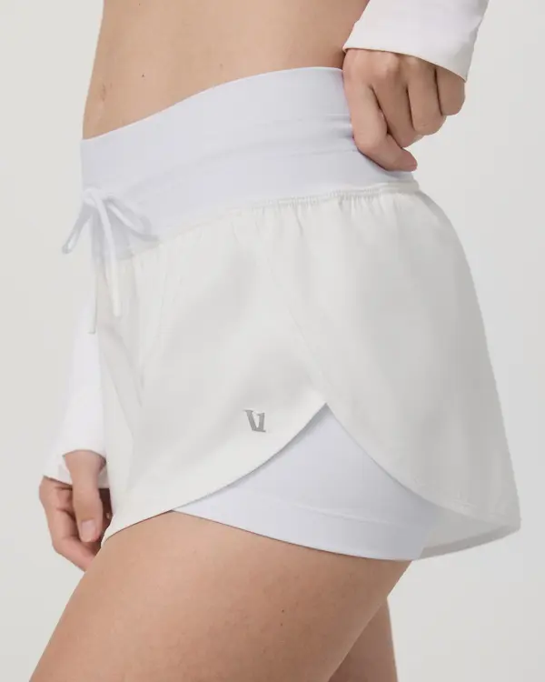 Vuori Womens Shorts Daily Speed Short 2.5" - Image 22