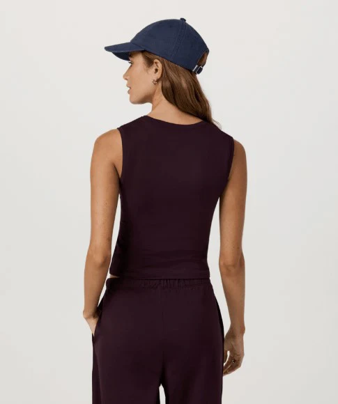 Vuori Womens Tank Top Halo Essential Scoop Tank - Image 12