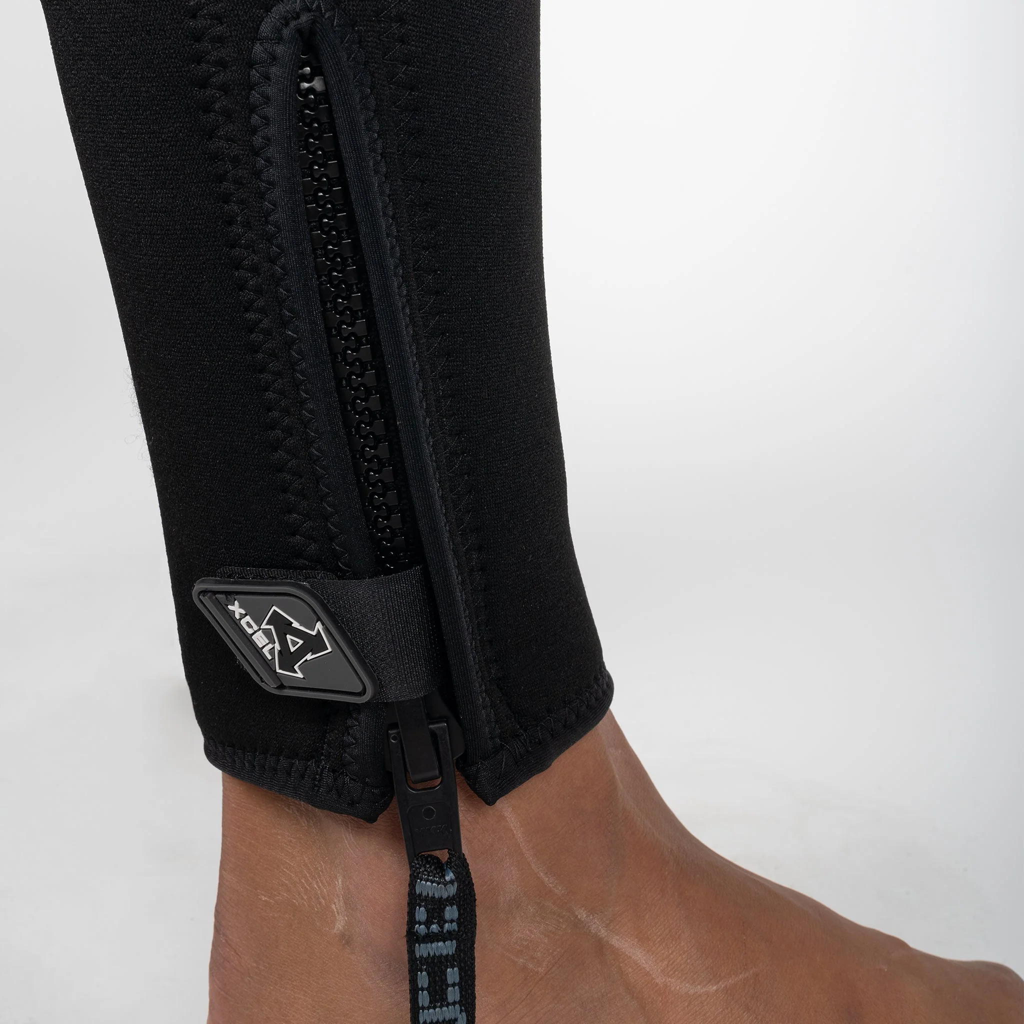 Xcel Womens Thermoflex Dive Full Wetsuit 5/4mm DS - Image 13
